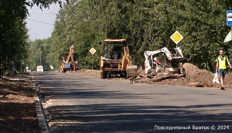 Два участка дорог в Падунском и Центральном районах Братска отремонтируют методом сплошного покрытия