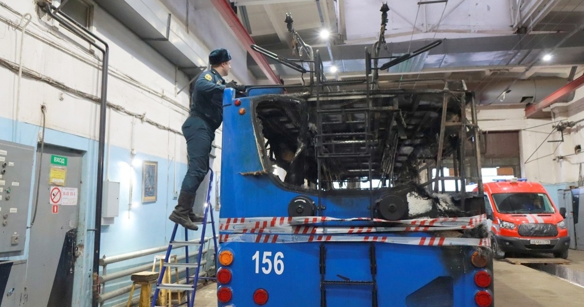 Эксперты из Иркутска обследуют 30 троллейбусов в Братске после пожара